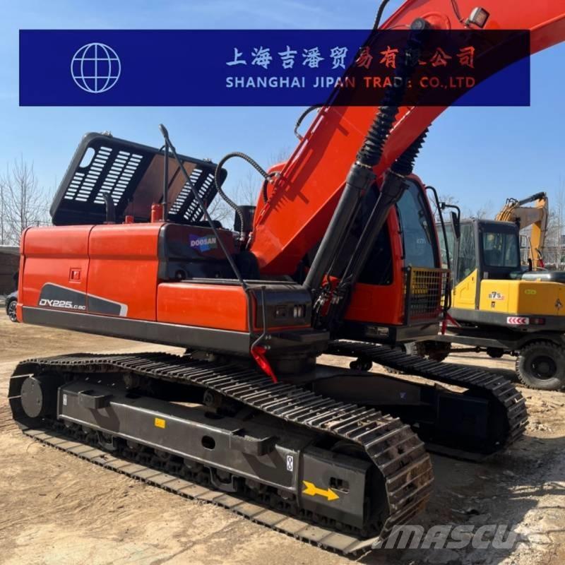 Doosan DX 225 Rupsgraafmachines