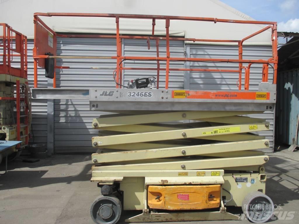 JLG 3246 ES Schaarhoogwerkers