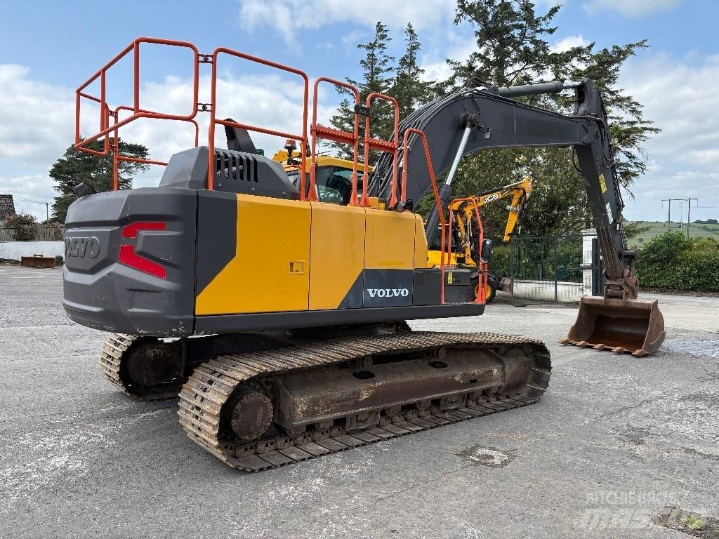 Volvo EC 200 Rupsgraafmachines