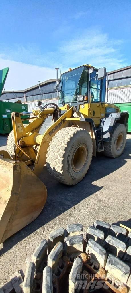 Komatsu WA 200 PT-5 Wielladers