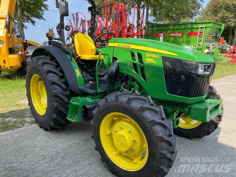 John Deere 5058E Tractoren
