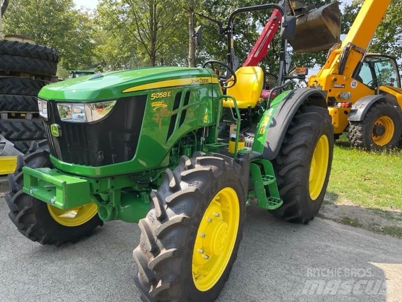 John Deere 5058E Tractoren