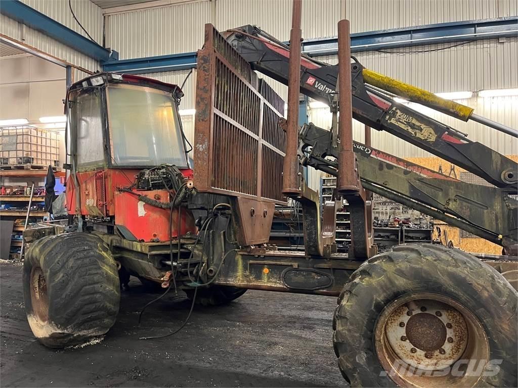 Valmet 860 Uitrijwagens