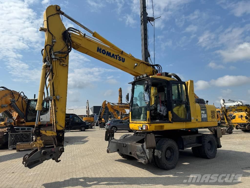 Komatsu PW 200-7 Wielgraafmachines