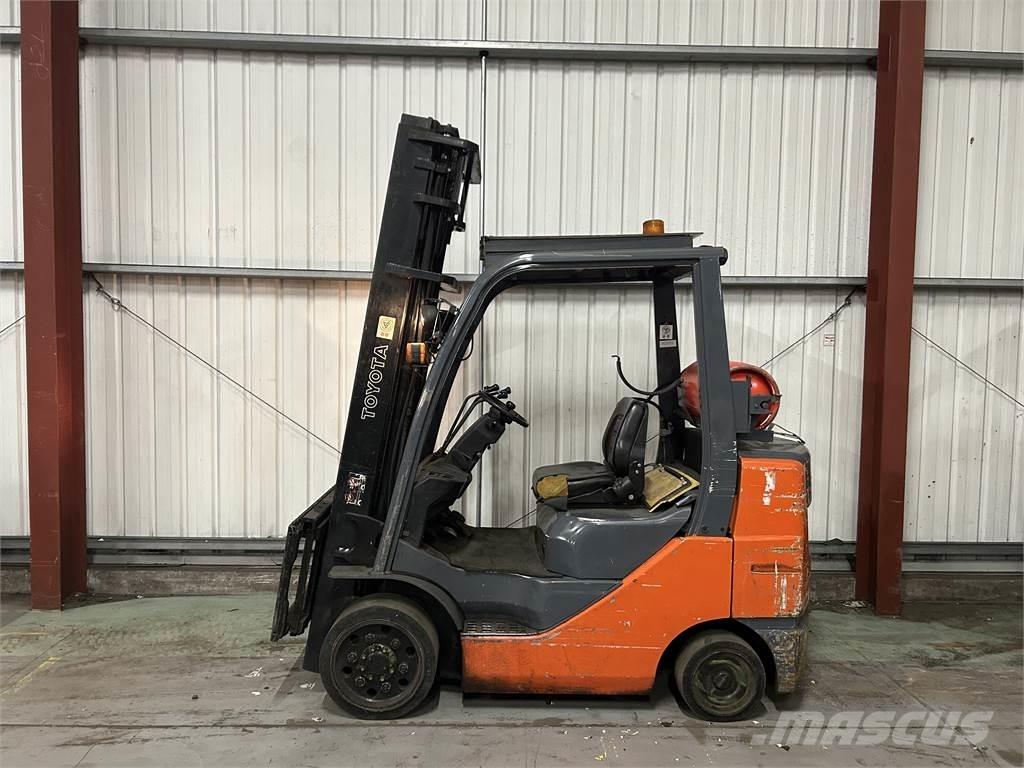 Toyota 8FGCU30 LPG heftrucks