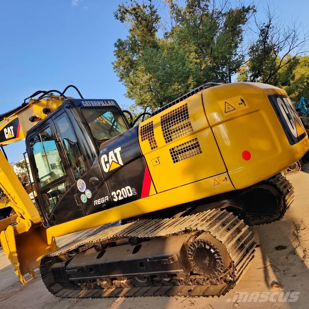 CAT 320 D2 Rupsgraafmachines