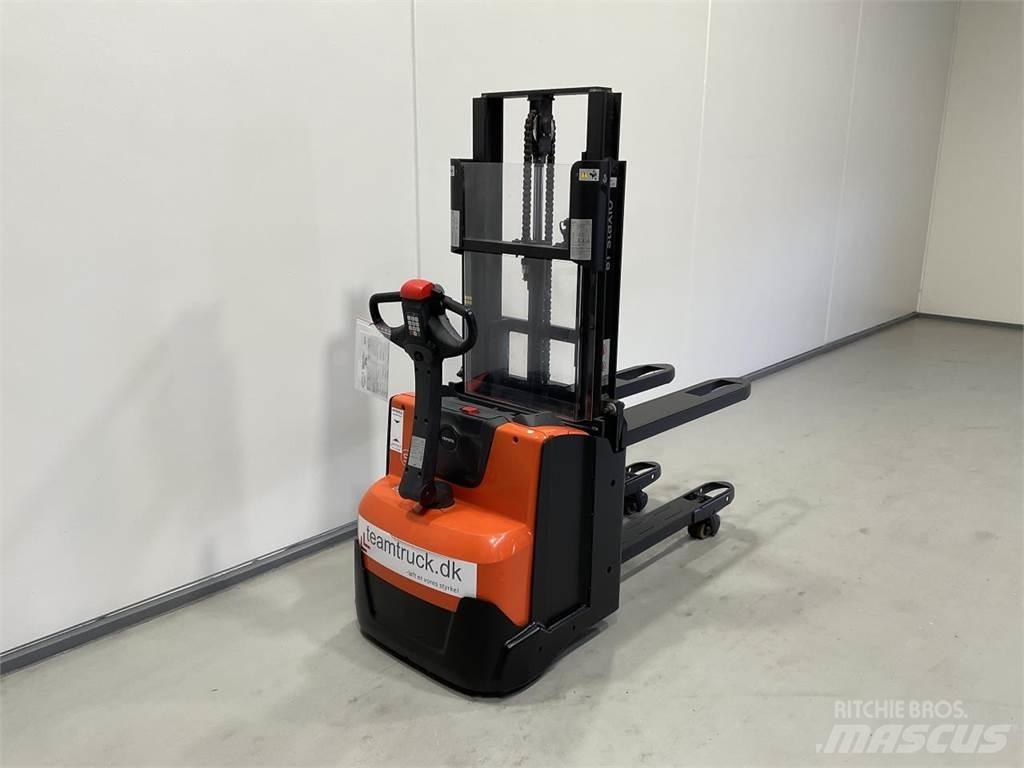 Toyota SWE200D Zelfrijdende stapelaars