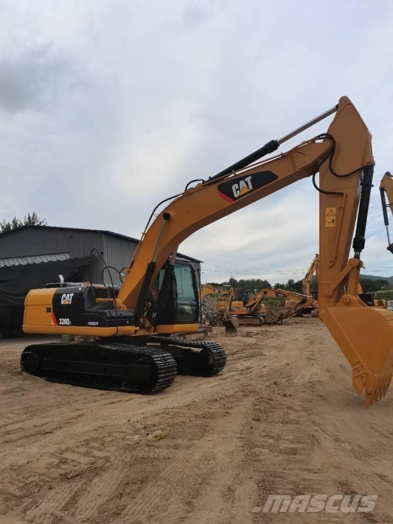 CAT 320D Rupsgraafmachines