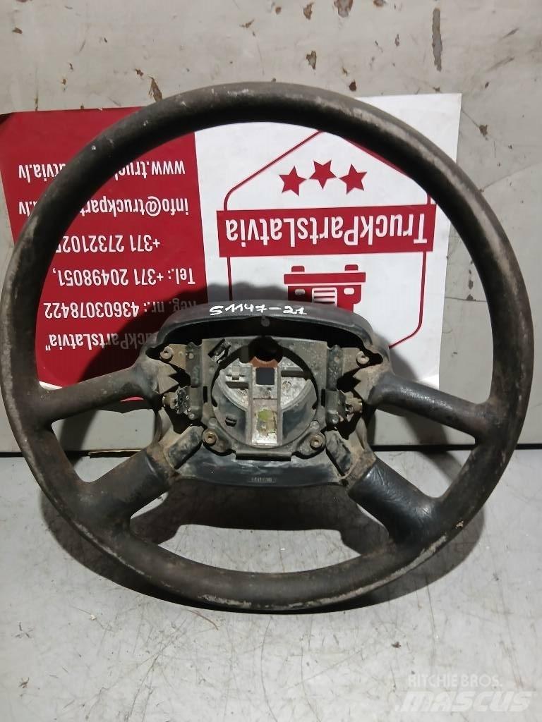 Scania 124   1411436 Cabine en interieur
