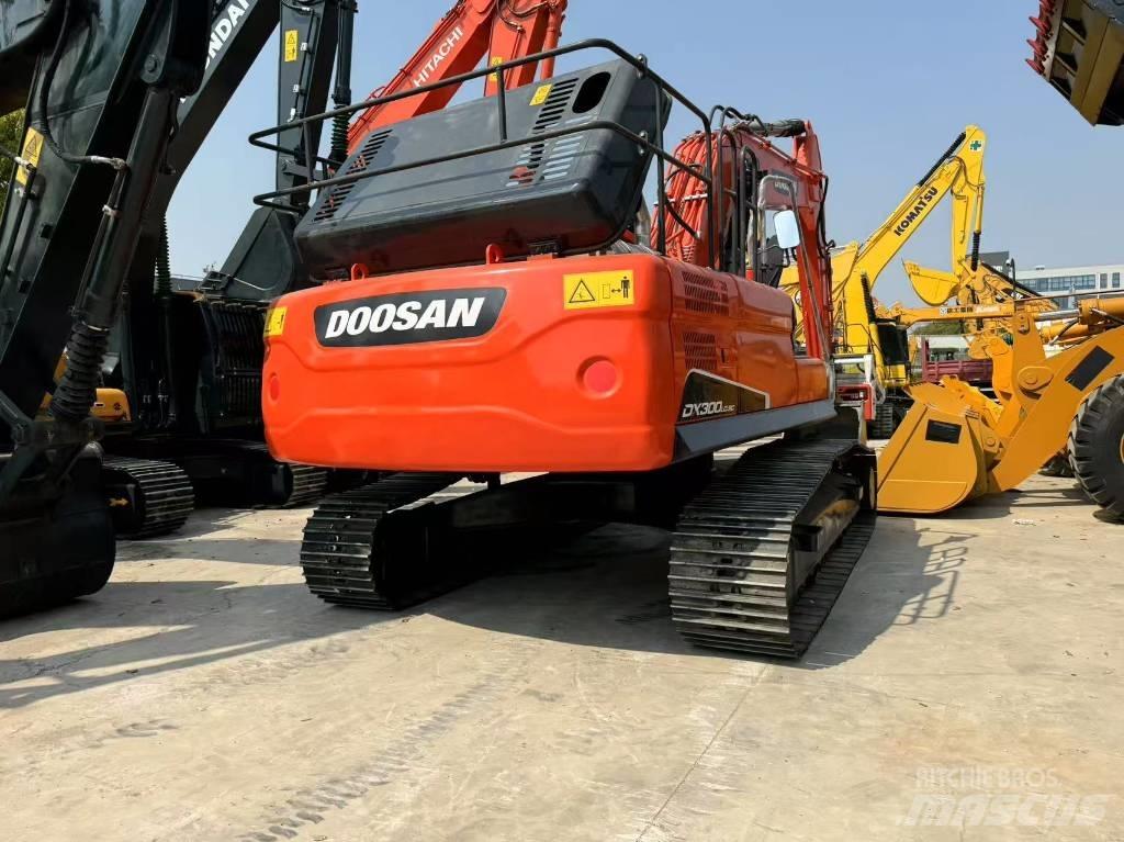 Doosan DX 300 LC-9C Rupsgraafmachines