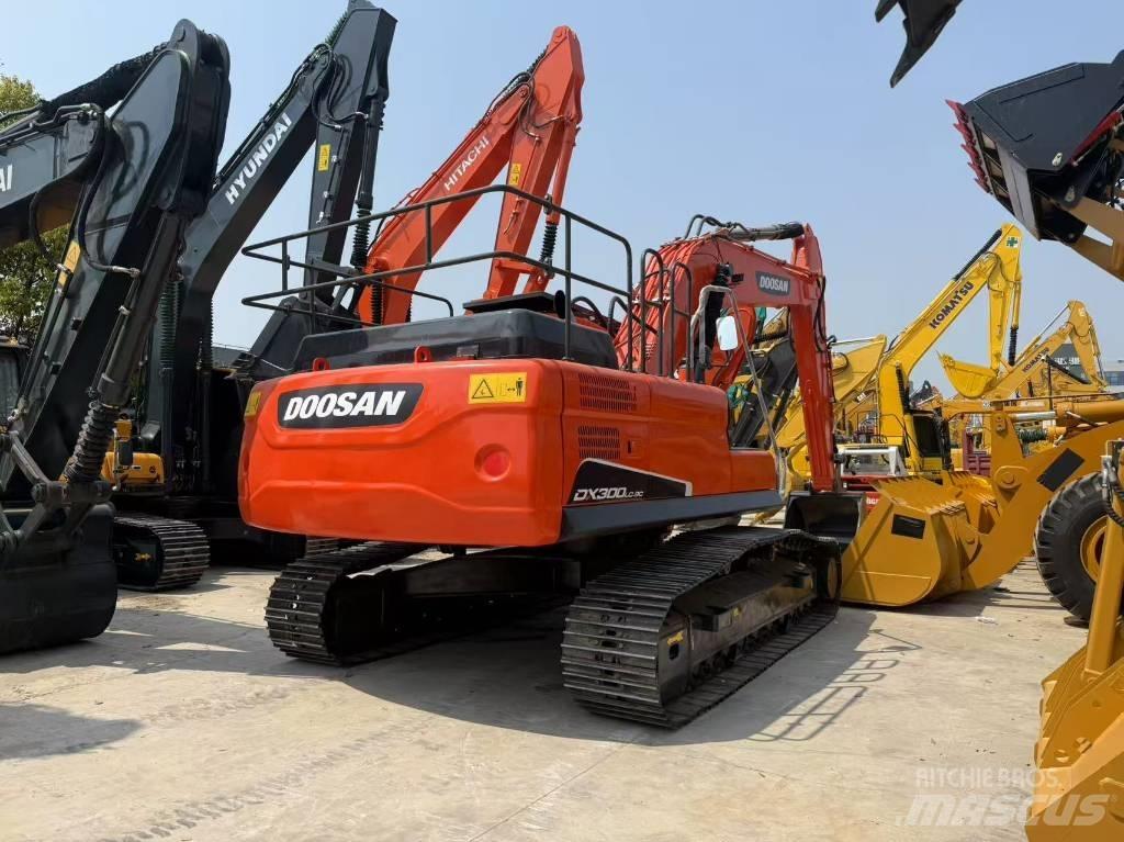Doosan DX 300 LC-9C Rupsgraafmachines