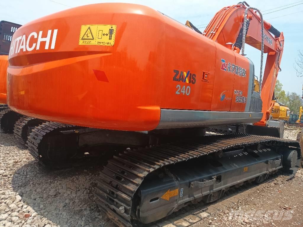 Hitachi zx240 Rupsgraafmachines