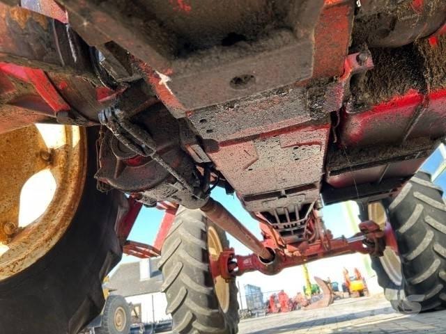 International 955-A Tractoren