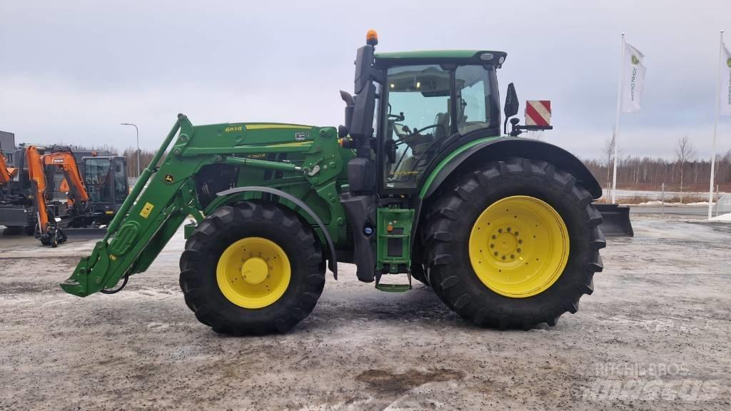 John Deere 6250 R Tractoren