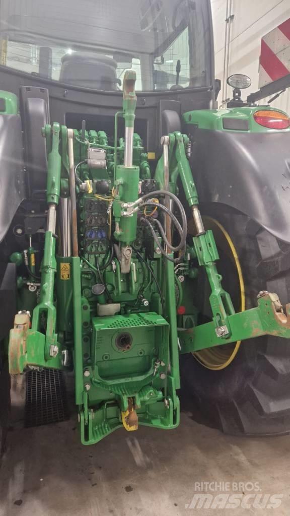 John Deere 6250 R Tractoren
