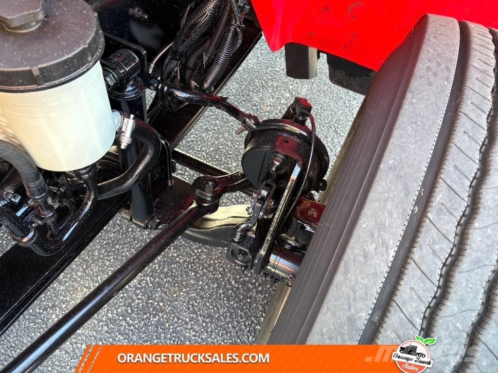 International 4300 Chassis met cabine