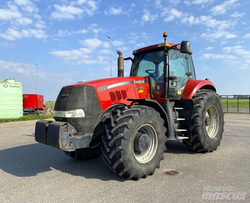 Case IH Magnum 335 Tractoren
