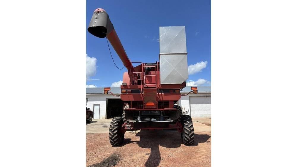CASE 2388 Maaidorsmachines