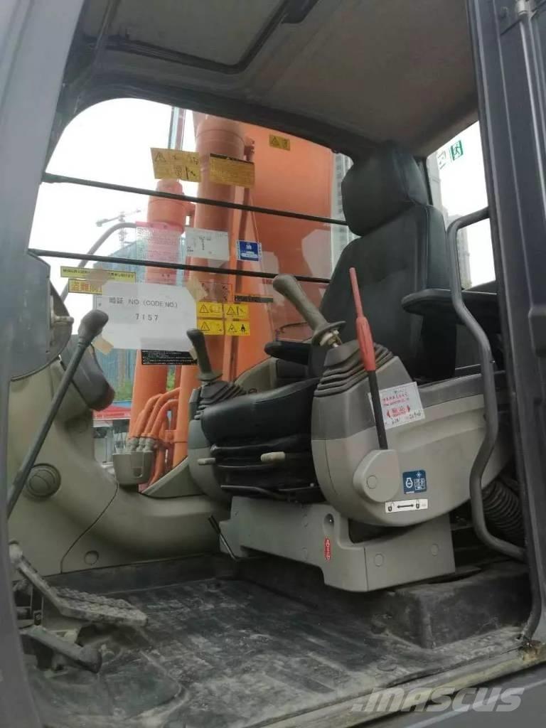 Hitachi ZX 200 Amfibische graafmachines