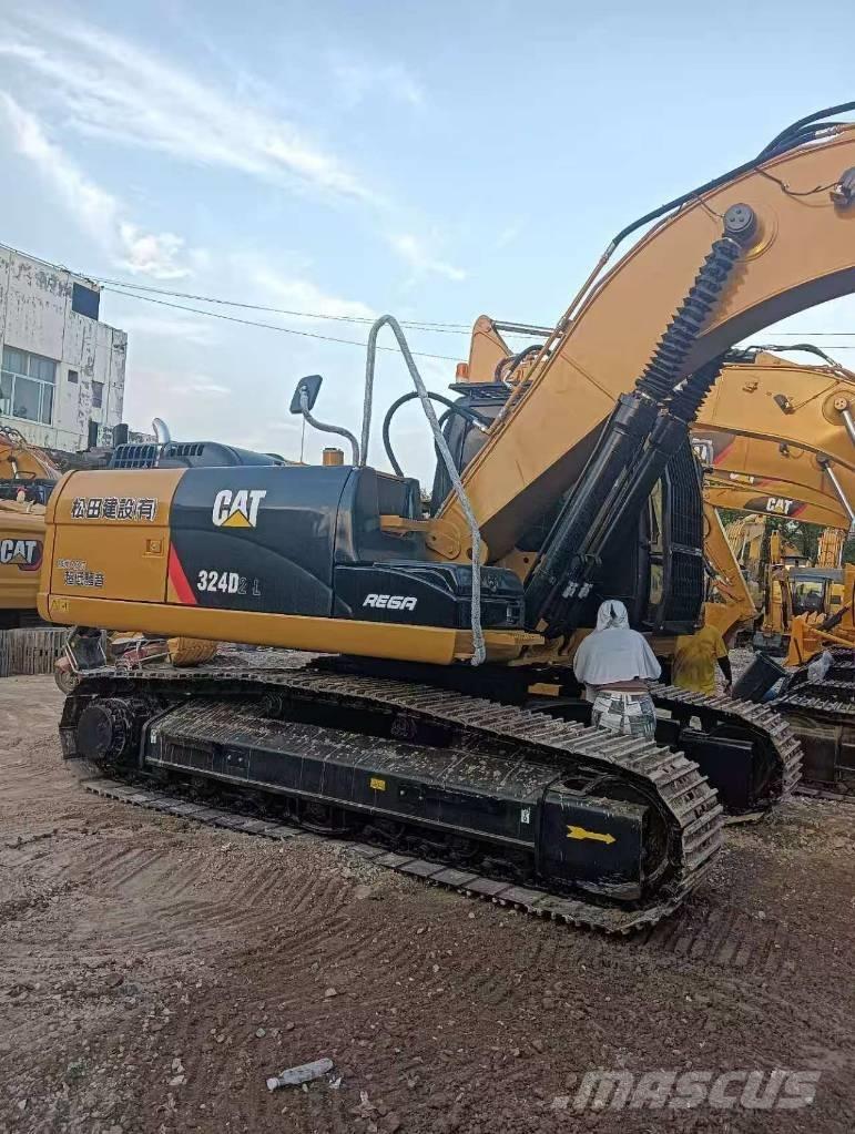 CAT 324 D2L Rupsgraafmachines