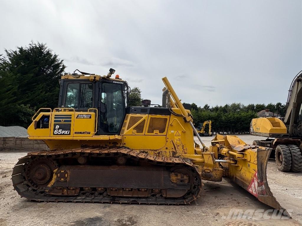 Komatsu D65PXI-18 Rupsdozers