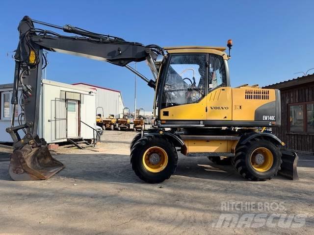 Volvo EW 140 C Wielgraafmachines