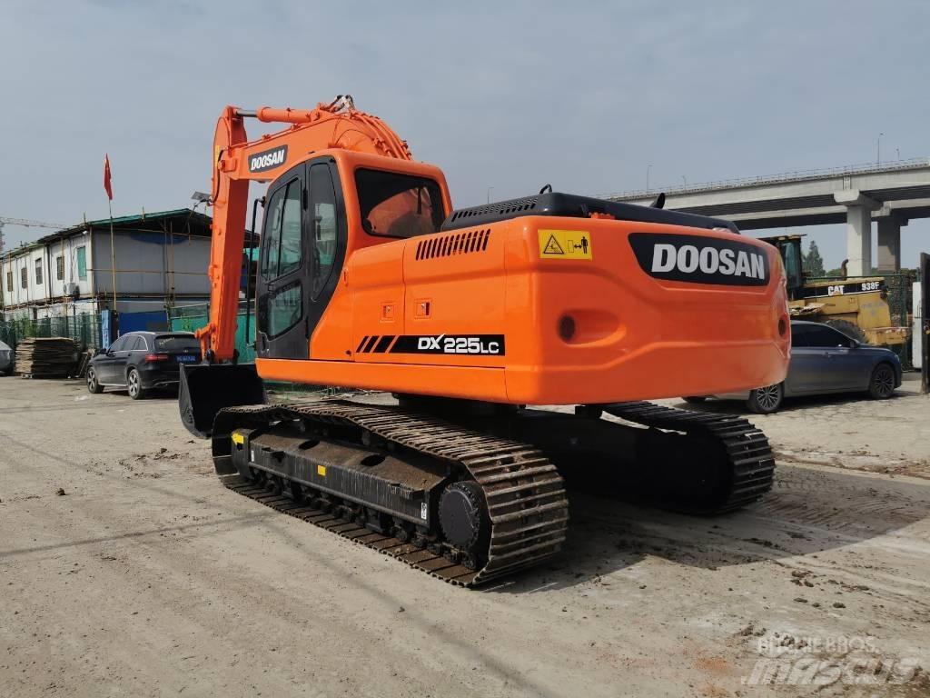 Doosan DX 225 LC Minigraafmachines < 7t