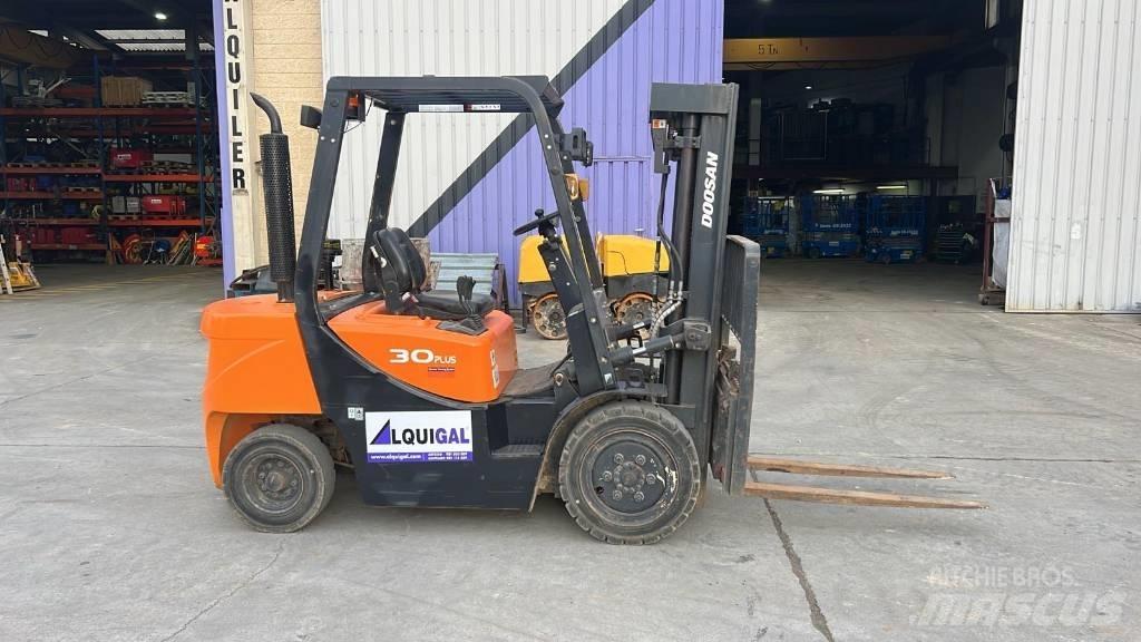 Doosan D 30 G Diesel heftrucks