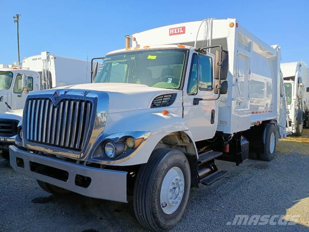 International 7400 Vuilniswagens