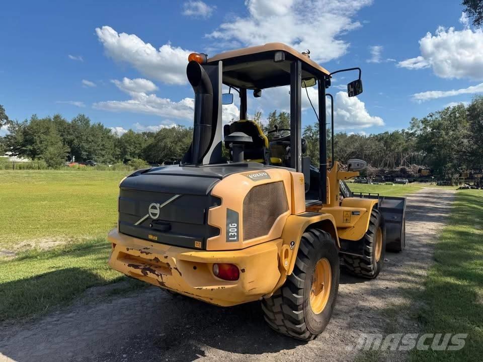 Volvo L 30 G Wielladers