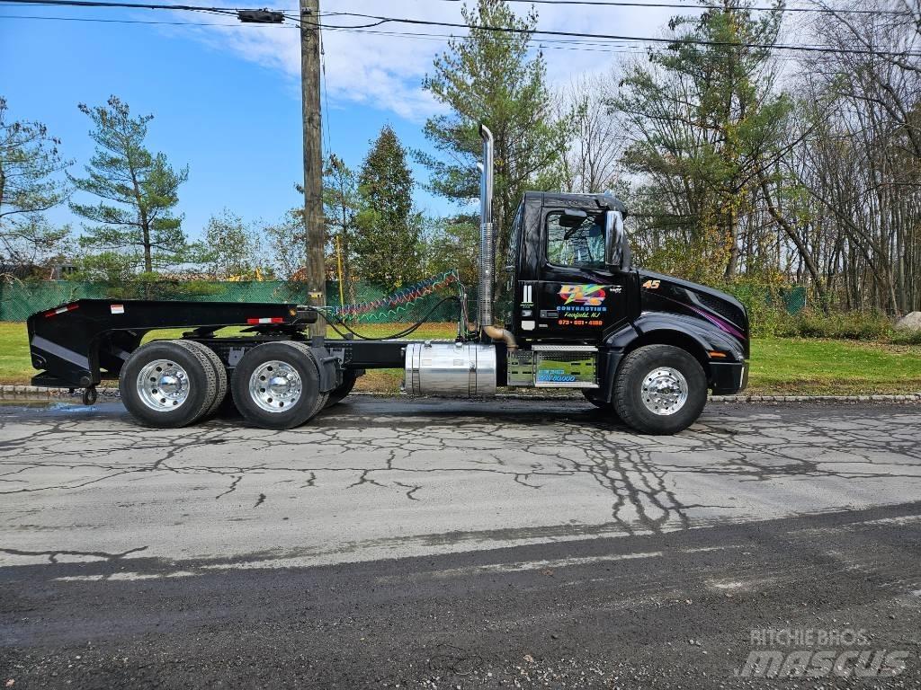 Volvo VNX 64 T300 Platte bakwagens