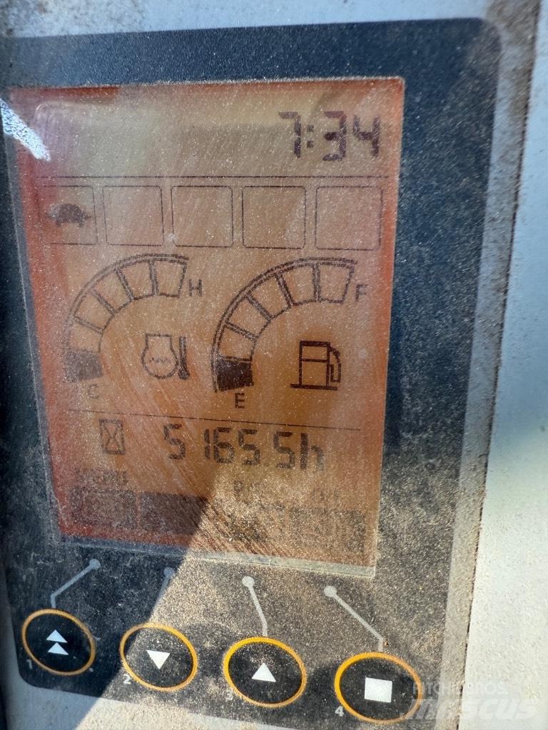 Hitachi ZX 33 Rupsgraafmachines