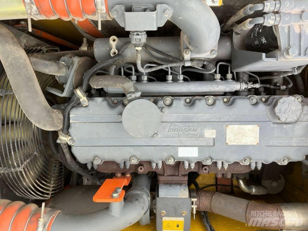 Doosan DX 160 WR Wielgraafmachines