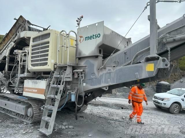 Metso LT 300 HP Mobile crushers