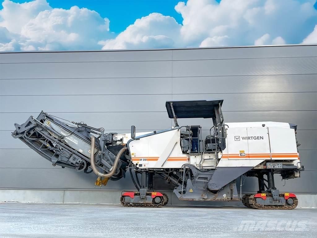 Wirtgen W 210 Asfaltfrezen