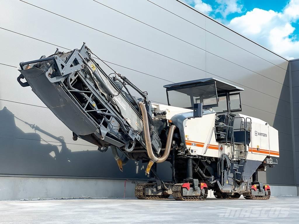 Wirtgen W 210 Asfaltfrezen