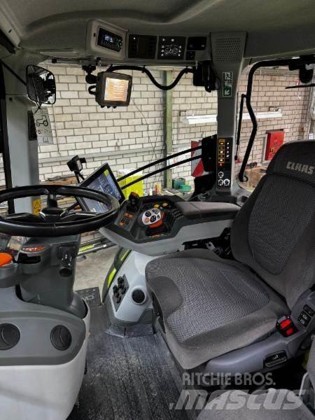 CLAAS AXION 830 Tractoren