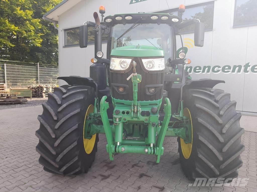 John Deere 6155R Tractoren