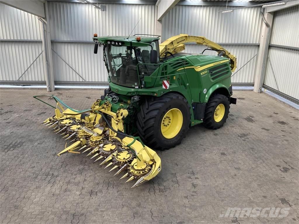 John Deere 8300 Zelfrijdende veldhakselaars