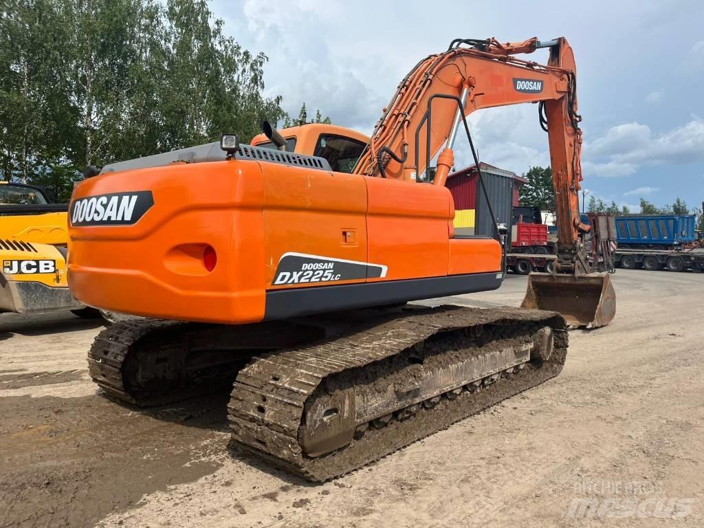 Doosan DX 225 LC Rupsgraafmachines