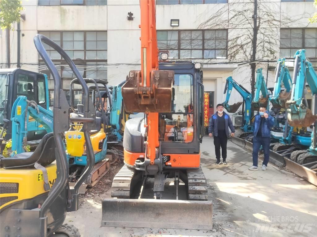 Hitachi ZX 30 U Minigraafmachines < 7t