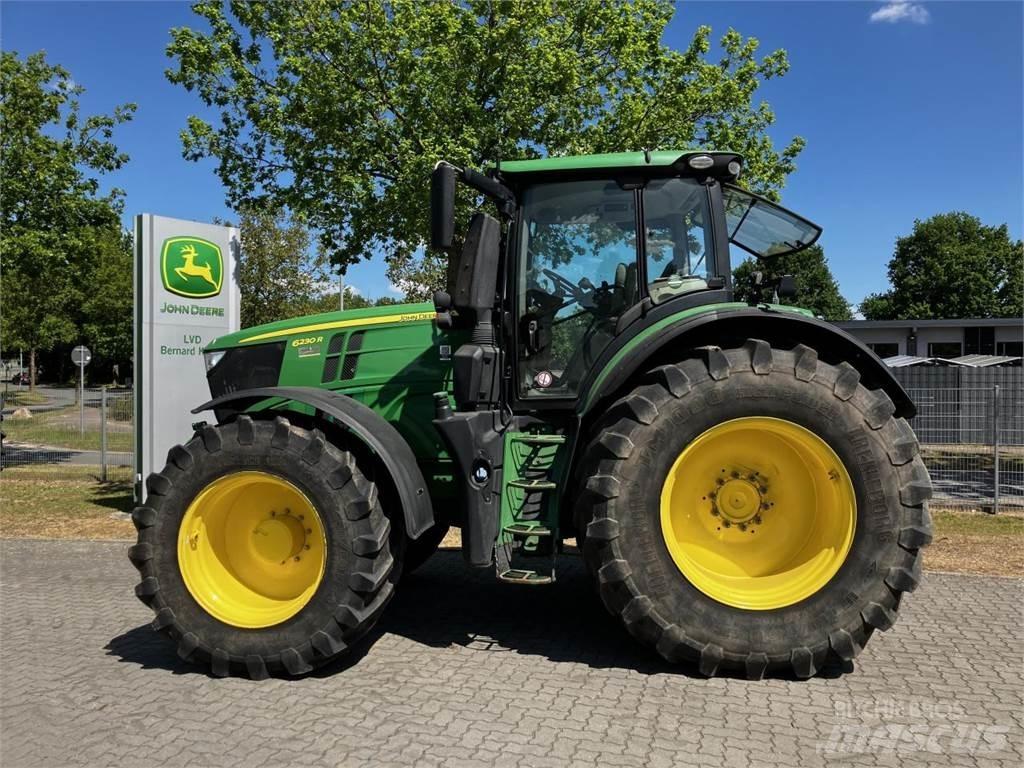 John Deere 6230R Tractoren