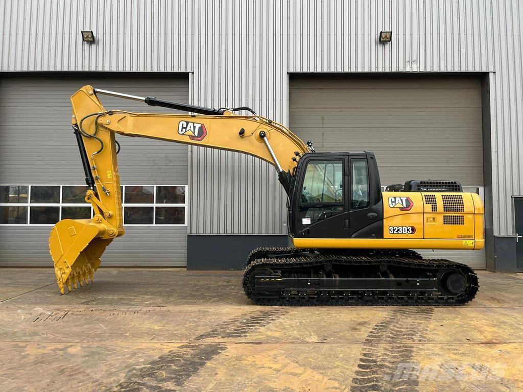 CAT 323D3 Rupsgraafmachines