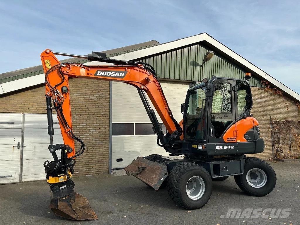 Doosan DX57W-7 Wielgraafmachines