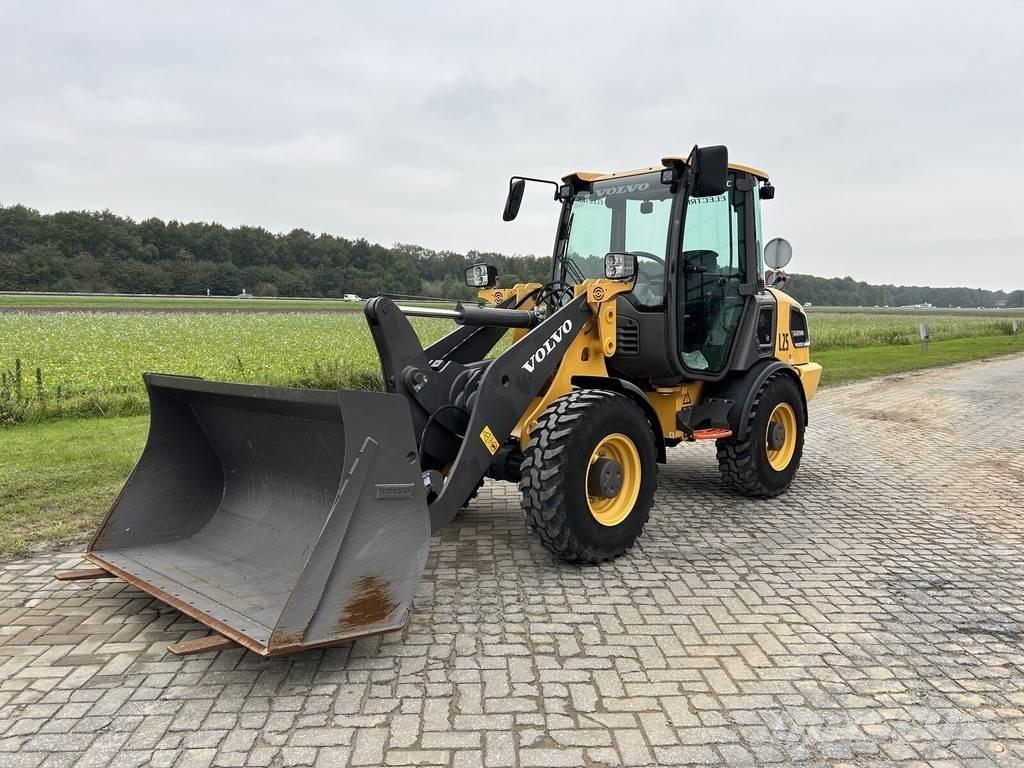 Volvo JL25HZ Wielladers