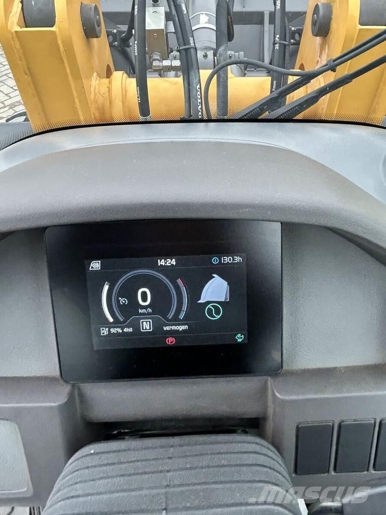 Volvo JL25HZ Wielladers