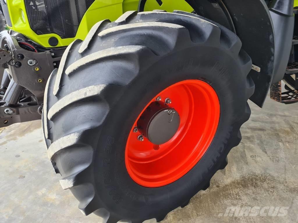 CLAAS Axion 850 CIS Tractoren