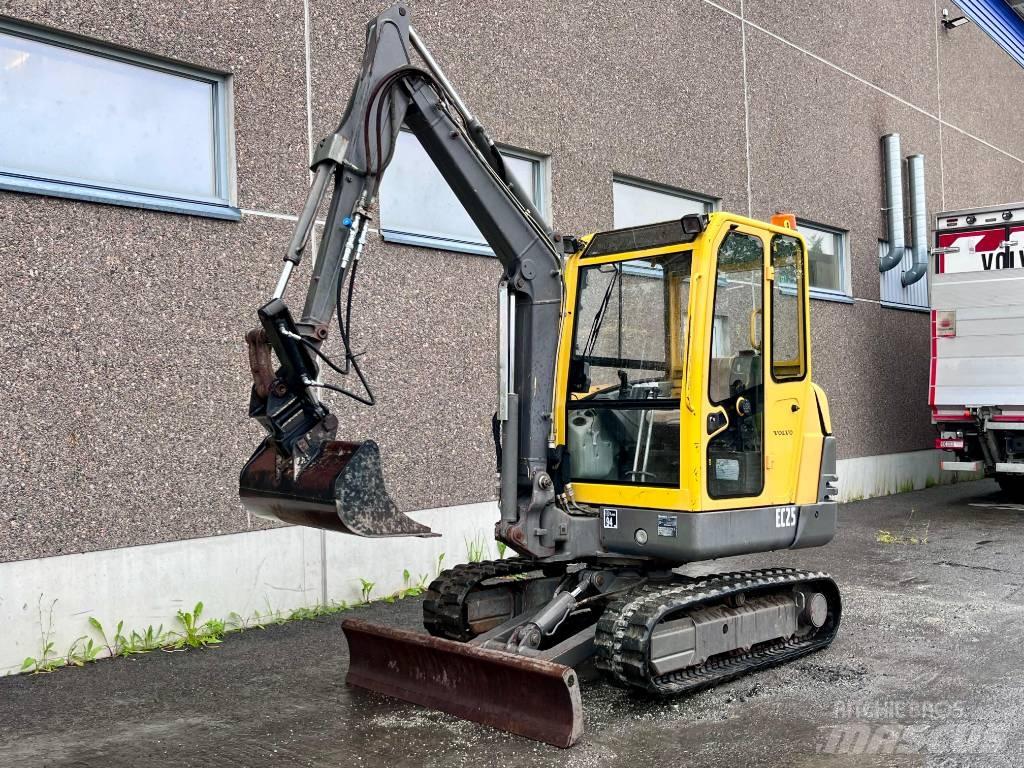 Volvo EC 25 Minigraafmachines < 7t