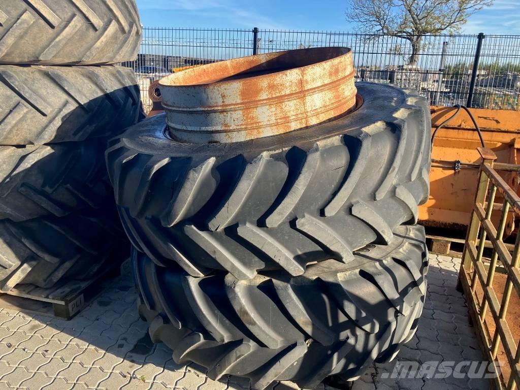 Michelin 540/65-38 Banden, wielen en velgen