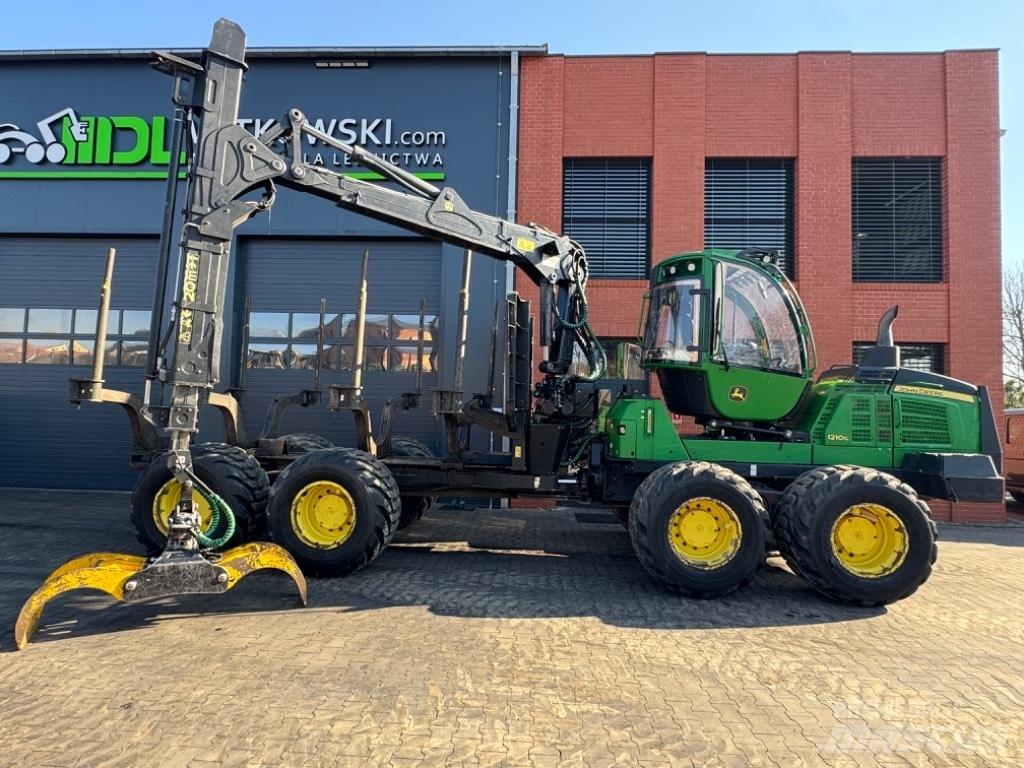 John Deere 1210 G Uitrijwagens